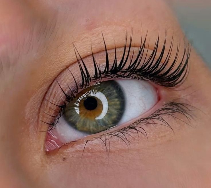 Wimpernlifting München — nachher